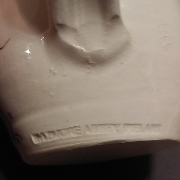 Kylemore Abbey Ireland Pottery Flower Pitcher - Picture 3 of 5